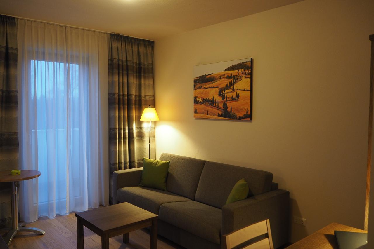 Mattone Aparthotel Lanzenkirchen Exteriör bild